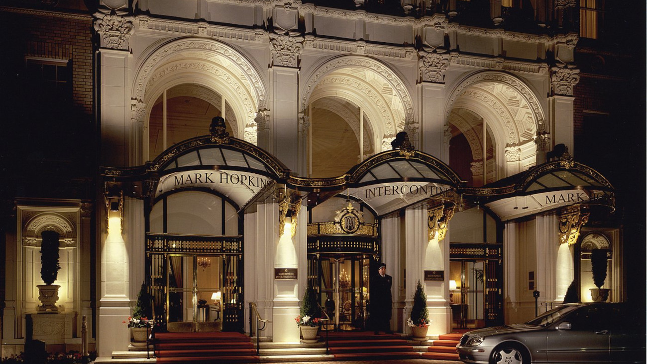 Photo of the Mark Hopkins Intercontinental in San Francisco